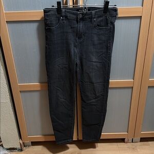 6 petite Liverpool Women’s High-Rise Ankle Jeans - Dark Gray 6p EUC